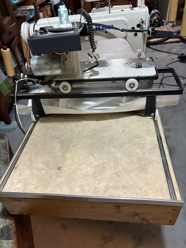 Оборудование рекламного производства JUKI DDL-8700 Industrial Sewing Machine + T