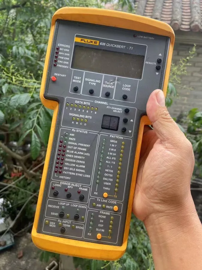 Тестер Fluke Networks 635A QuickBERT-T1 Handheld T1 Tester 635