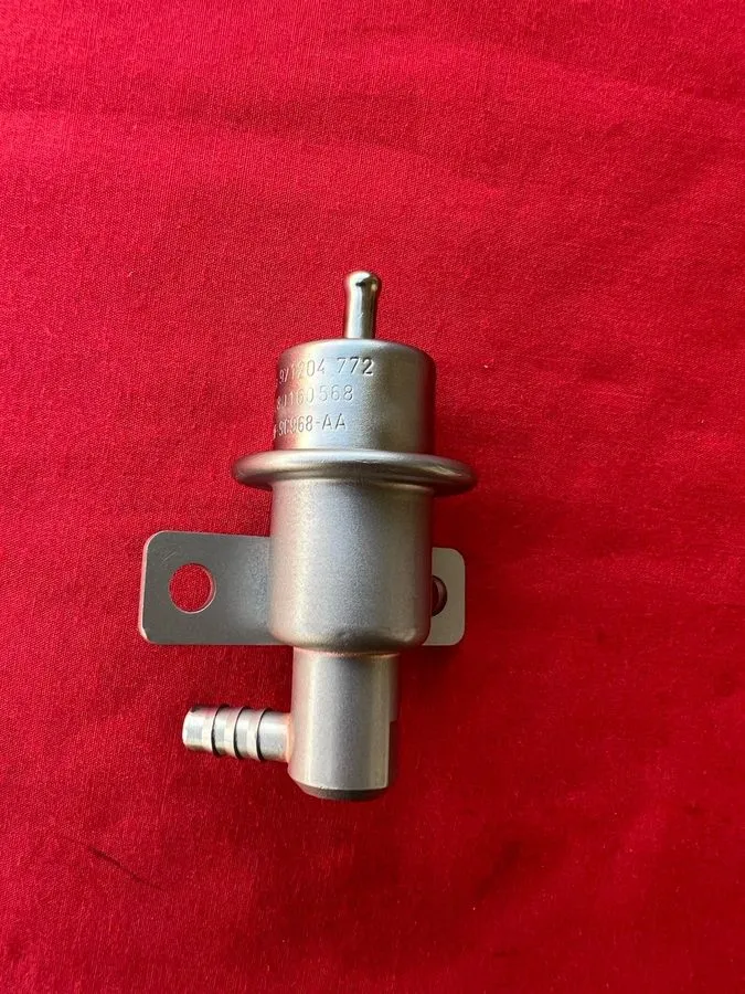 Трубопроводная арматура Ford / Bosch 0280160568 Fuel Pressure Regulator — фото лота 1