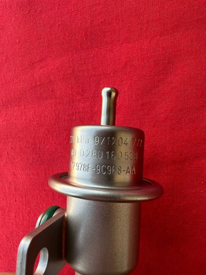 Трубопроводная арматура Ford / Bosch 0280160568 Fuel Pressure Regulator — фото лота 2