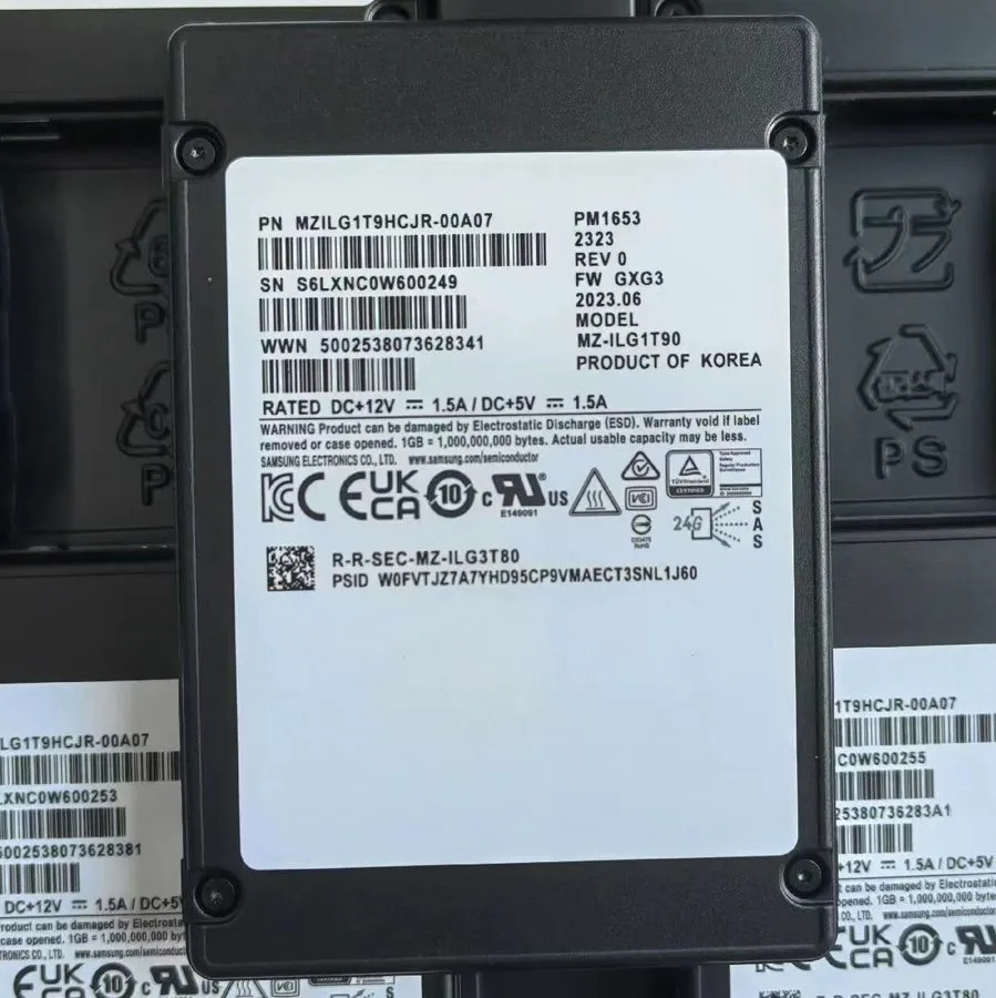 SSD-накопитель SAMSUNG PM1653 1.92TB SSD MZ-ILG1T90 1920GB SAS 24GGXG3 MZILG1T9H