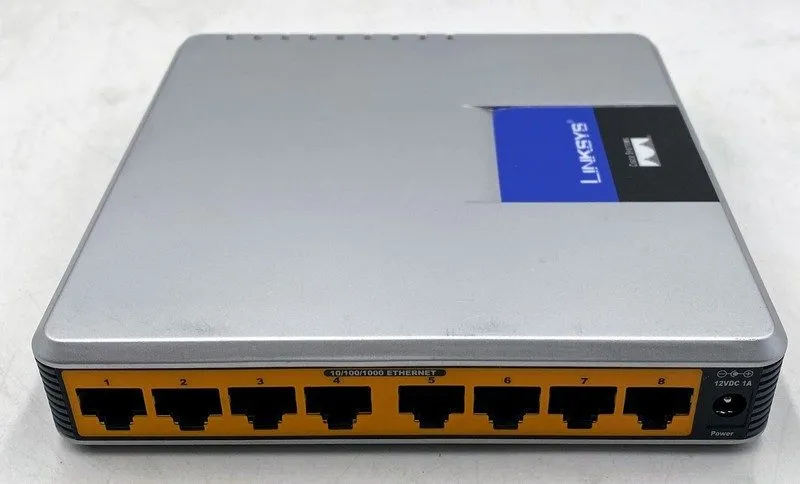 Коммутатор Linksys EG008W Gigabit 8-Port Workgroup External Desktop Switch Cisco — фото лота 1
