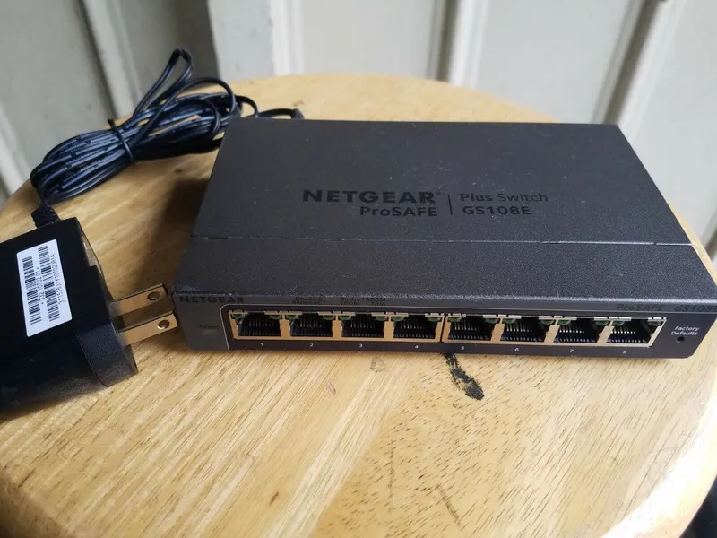 Коммутатор ProSafe Netgear 8 Port GS108Ev3 Gigabit Ethernet Switch GS108E