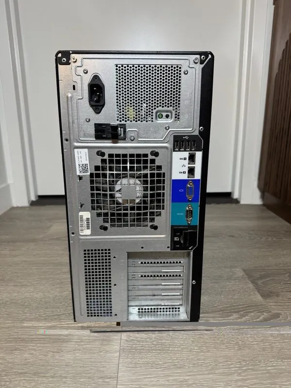 Сервер Dell PowerEdge T310 Tower Server Intel Xeon X3430 4GB RAM 146GB SAS HDD N — фото лота 3