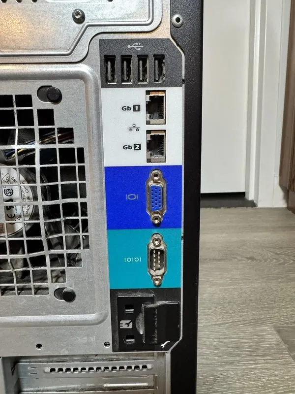 Сервер Dell PowerEdge T310 Tower Server Intel Xeon X3430 4GB RAM 146GB SAS HDD N — фото лота 4