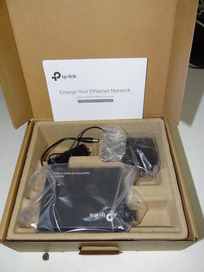 Медиаконвертер TP-Link MC200CM Gigabit RJ45 to Gigabit Multi-Mode SC Fiber Media