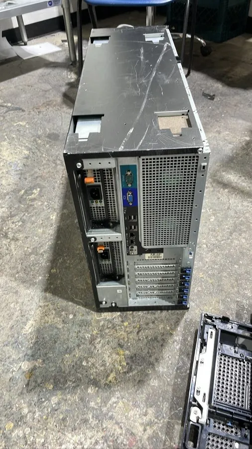 Сервер Dell PowerEdge 2900 Intel Xeon HZYMH XYVG4 Tower Server — фото лота 1