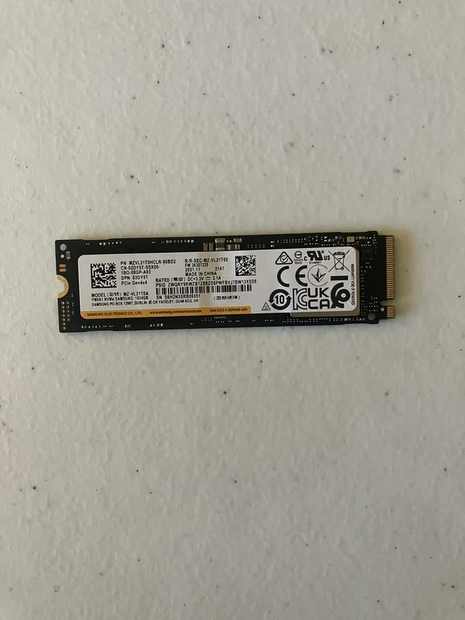 SSD-накопитель Samsung PM9A1 1TB NVMe M.2 PCIe Gen4x4 SSD MZ-VL21T0A High Speed 
