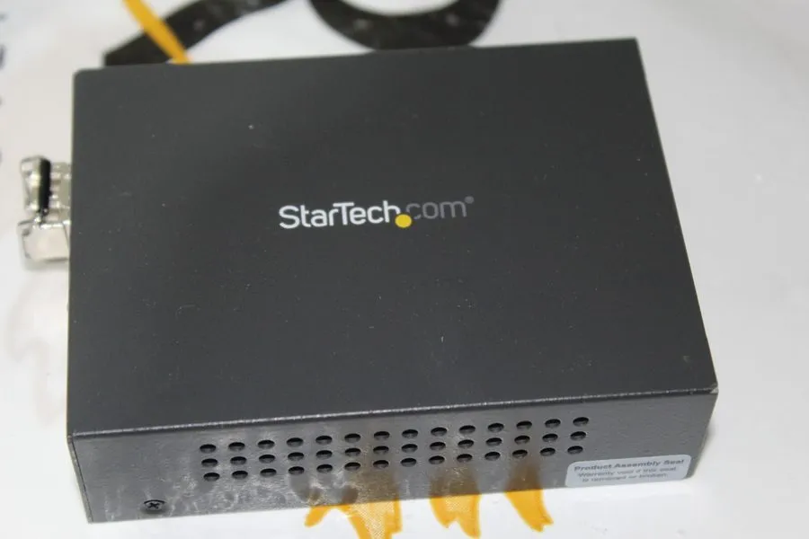 Медиаконвертер StarTech MCM1110MMLC Gigabit Ethernet Fiber Media Converter 850nm