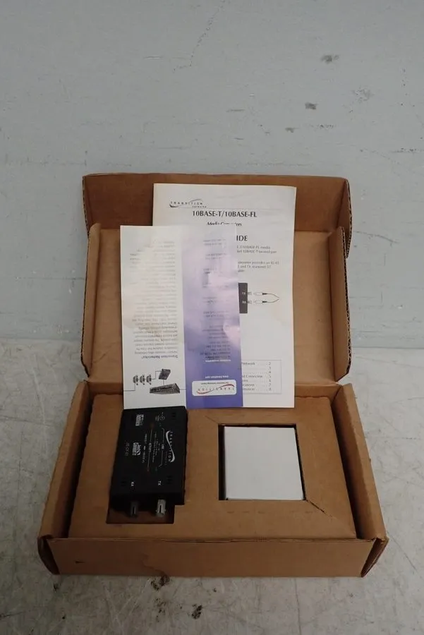 Медиаконвертер Transition Networks J/E-CF-01 Transceiver Converter