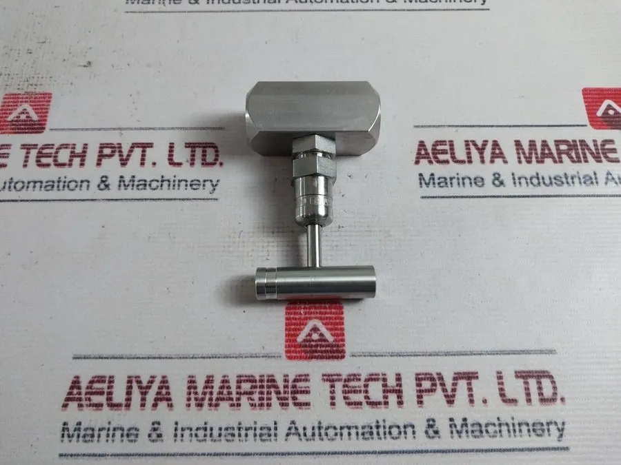 Клапан SWAGELOK SS-5PDMS8 Stainless Steel Rising Plug Screwed-Bonnet Needle Valv — фото лота 1