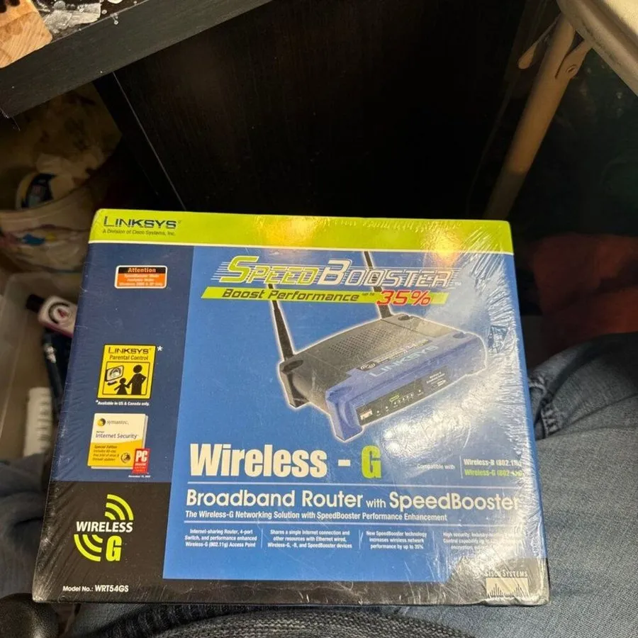 Маршрутизатор Linksys WRT54GS 54 Mbps 4-Port 10/100 Wireless G Router v7