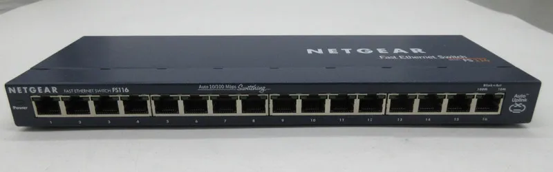 Коммутатор Netgear Prosafe 16port 10/100 Desktop Switch Fs116 & Ac Adapter