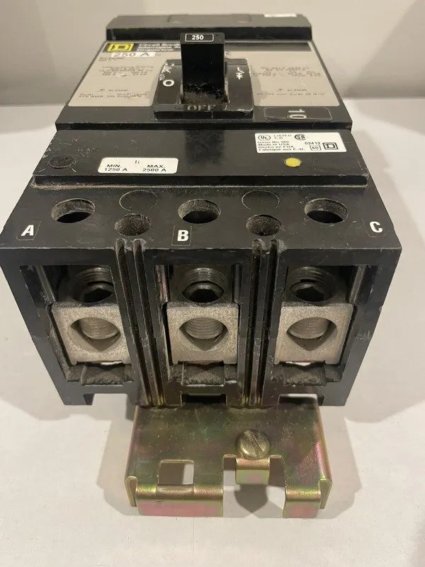 Автоматический выключатель Square D KC34250 250 Amp 3 Pole 480V @65KA I-Line Cir — фото лота 1