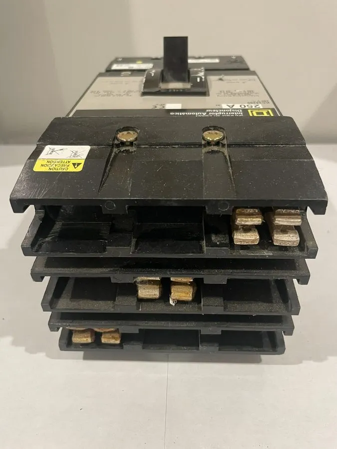 Автоматический выключатель Square D KC34250 250 Amp 3 Pole 480V @65KA I-Line Cir — фото лота 3