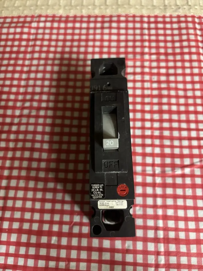 Автоматический выключатель GE TED113020 Circuit Breaker 20 Amp 277 VAC 1 Pole Ge