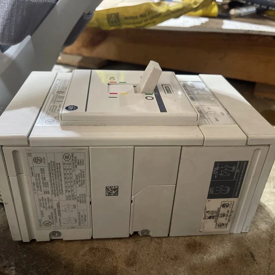 Автоматический выключатель ALLEN-BRADLEY 3-POLE 300A 480V CIRCUIT BREAKER 140G-K — фото лота 2