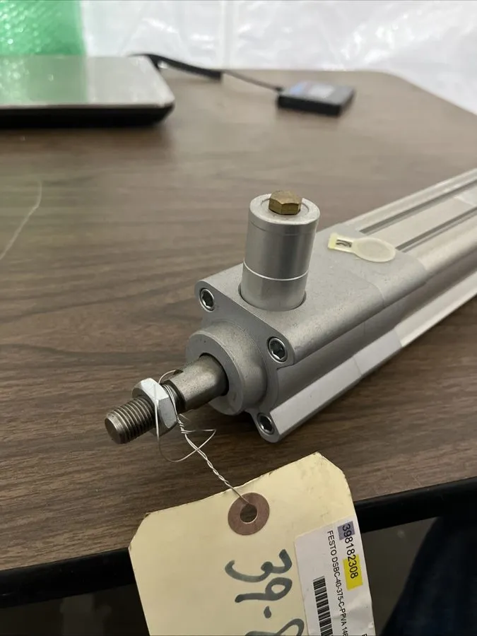 Пневмоцилиндр FESTO AIR CYLINDER DSBC-40-375-C-PPVA — фото лота 1