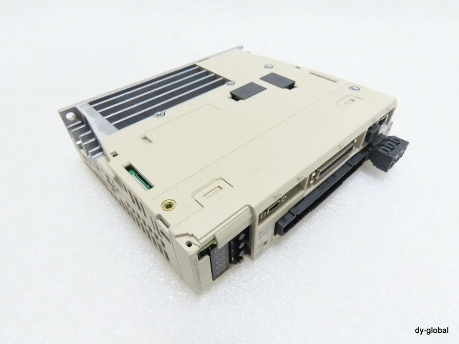 Сервопривод One Yaskawa servo driver SGD7S-R70A00A