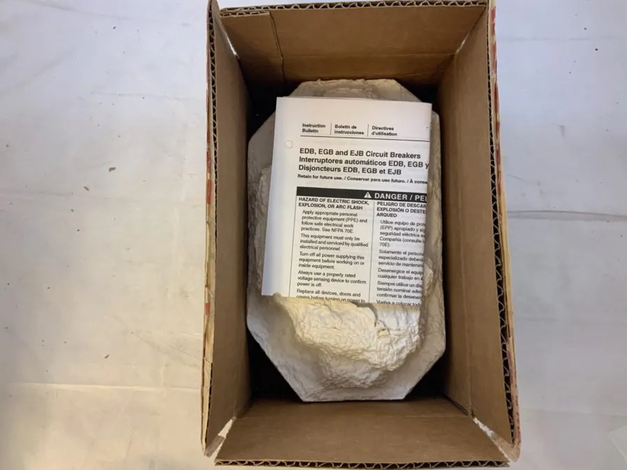 Автоматический выключатель Square D EDB34030 Circuit Breaker 30A 3-Pole 480V AC 