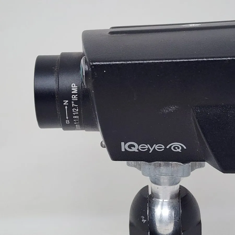 Камера IQEYE, SECURITY CAMERA 8MM LENS Bosch Invision Black 1Q032SI-F7