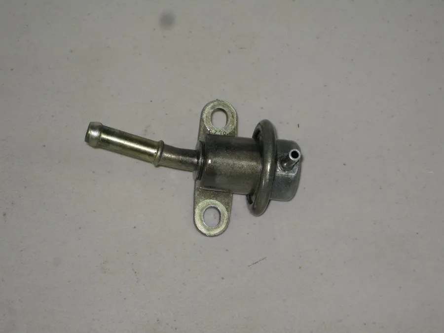 Трубопроводная арматура Toyota Lexus 4.7L 4.7 V8 8-Cylinder Fuel Injection Press