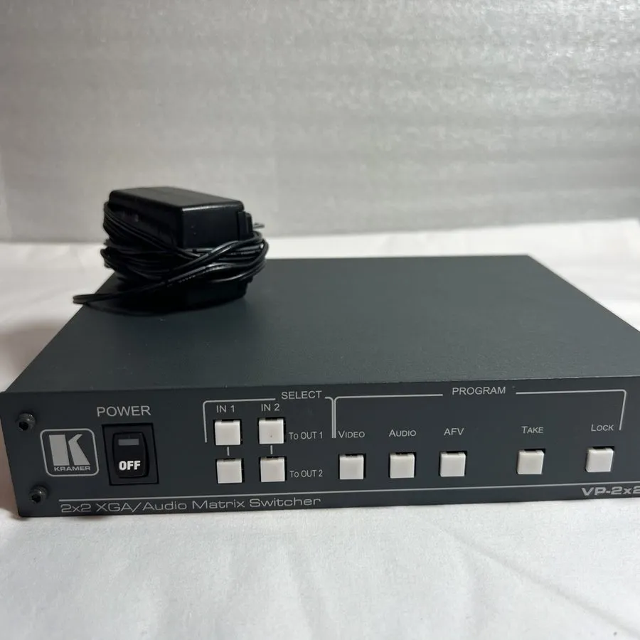 Матричный коммутатор Kramer VP-2X2; 2x2 XGA/Audio Matrix Switcher (SNIB)