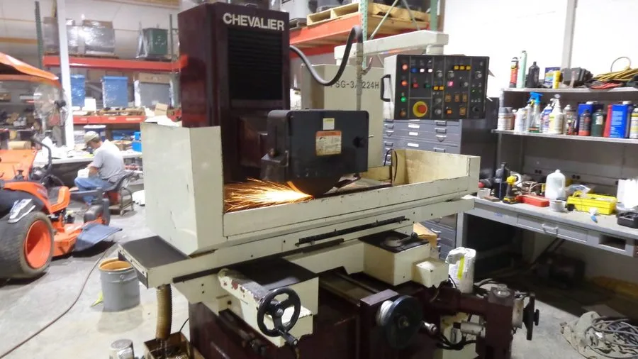 Оборудование ЧПУ Chevalier FSG-3A1224H Automatic Surface Grinder — фото лота 2