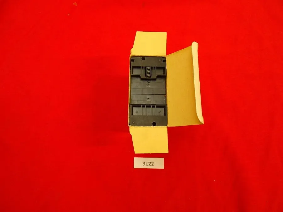 Автоматический выключатель Schneider Electric GV2P07 Motor Circuit Breaker 1.6–2