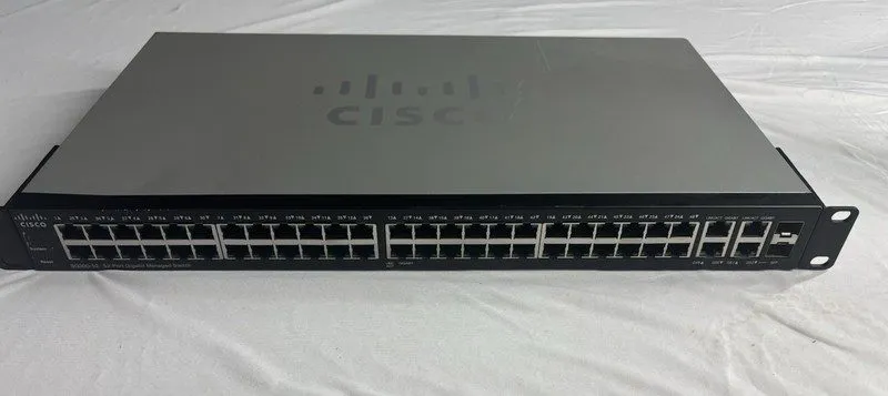 Коммутатор Cisco SG300-52P-K9 V04 52-Port Gigabit Managed Switch