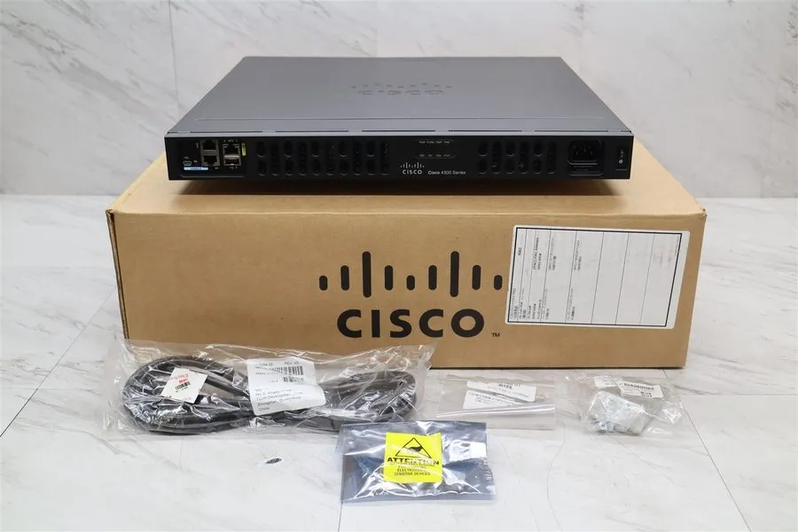 Маршрутизатор Cisco ISR4331/k9 Integrated Services Router ISR4331-DNA w/ NIM-2GE