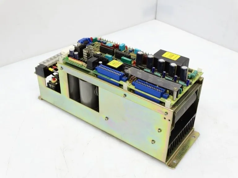 Сервоусилитель FANUC A06B-6047-H041 SERVO DRIVE