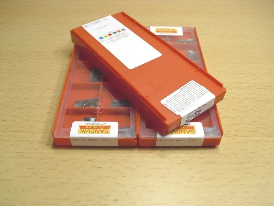 Режущий инструмент R390 170408M PM 4340 SANDVIK Insert