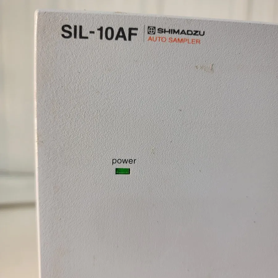 Хроматограф Shimadzu SIL-10A Auto Injector Autosampler HPLC Chromatography Syste