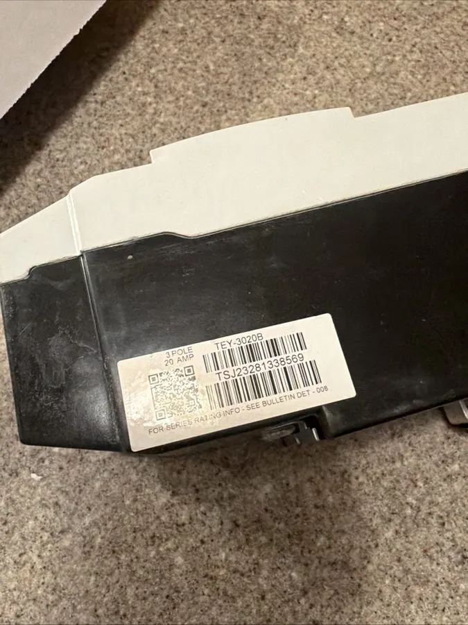 Автоматический выключатель GE TEYL3020B Molded Case Circuit Breaker 20A, 3-Phase — фото лота 4