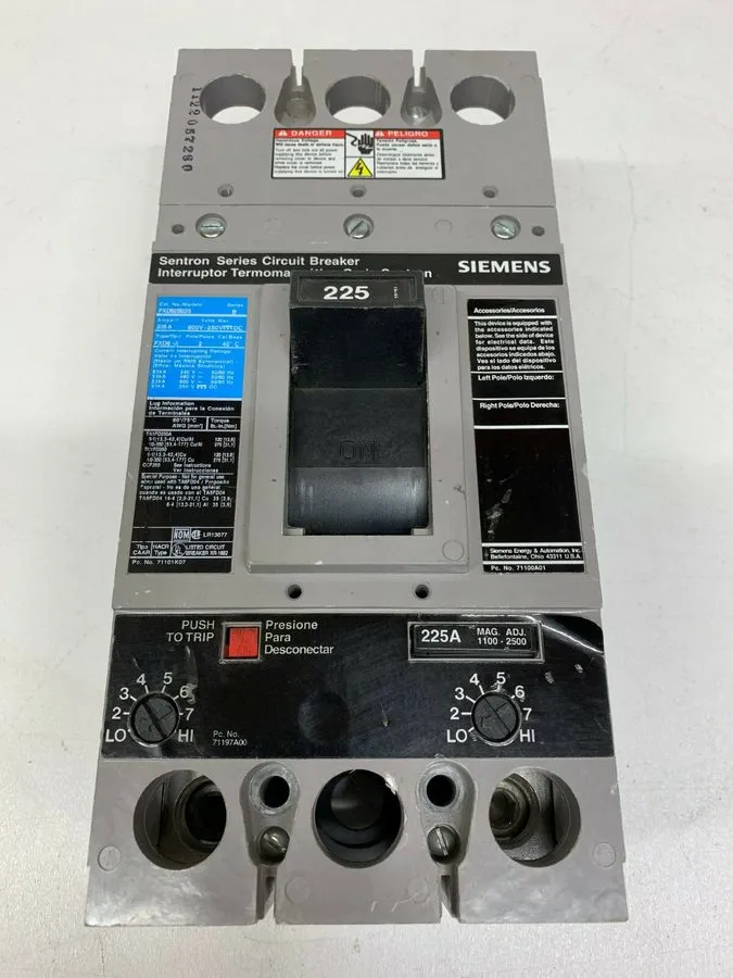 Автоматический выключатель Siemens FXD62B225 Circuit Breaker 225A 3 Pole 600VAC