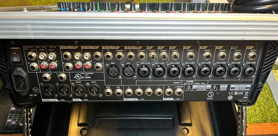 Микшерный пульт YAMAHA MGP16X Advanced Mixing Console 90days — фото лота 2