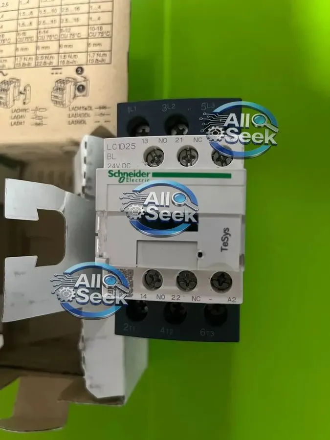 Контактор Schneider Electric TeSys LC1D093BL IEC Contactor 3PST-NO 24VDC 11A DIN — фото лота 2
