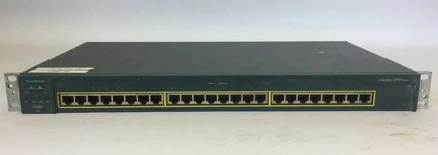 Коммутатор Cisco Catalyst 2950 Series (WS-C2950-24) External Switch w/ 24 Ports