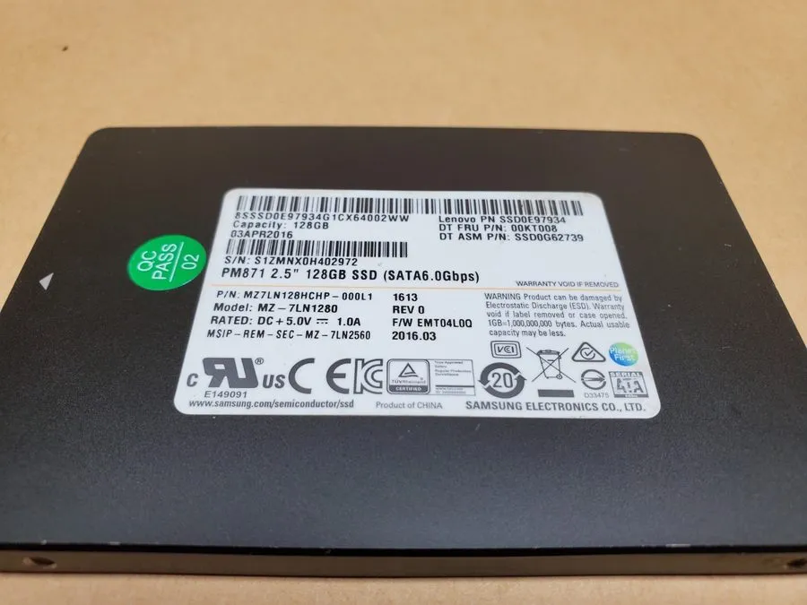 SSD-накопитель Samsung PM871 128GB 2.5" SATA 6Gb/s Solid State Drive SSD MZ-7LN1