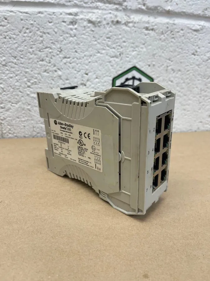 Коммутатор Allen-Bradley 1783-US08T Series A Stratix 2000 8-Port Ethernet Switch