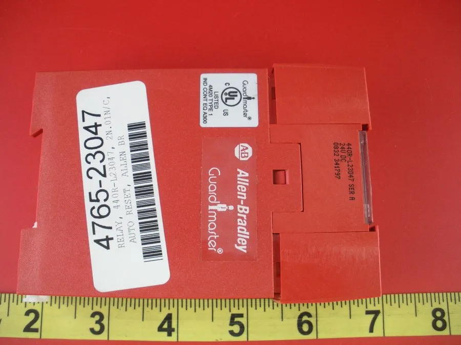Реле безопасности Allen Bradley 440R-L23047 Ser A Relay Safety Guardmaster 24vdc