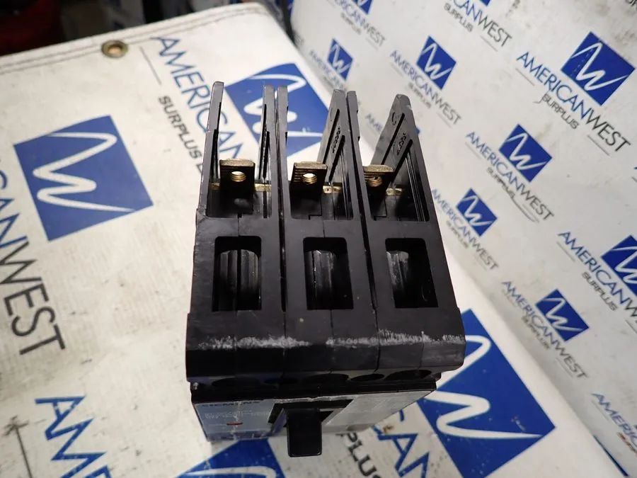 Автоматический выключатель Siemens HED43B090 90 Amp 3 Pole 480V HED4 Circuit Bre