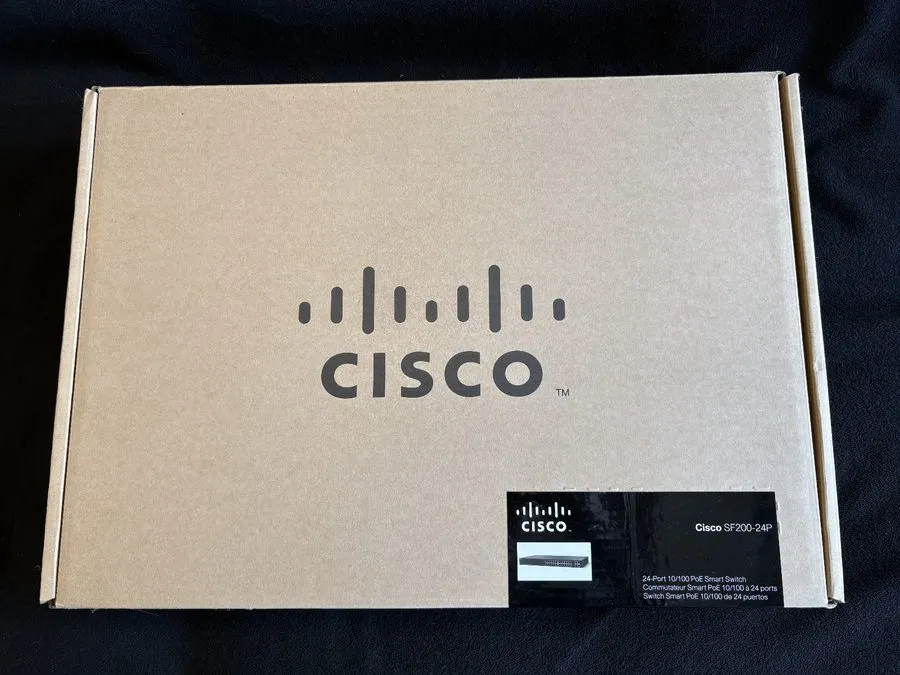 Коммутатор Cisco SF200-24P 24-Port 10/100 PoE Smart Managed Rackmount Switch