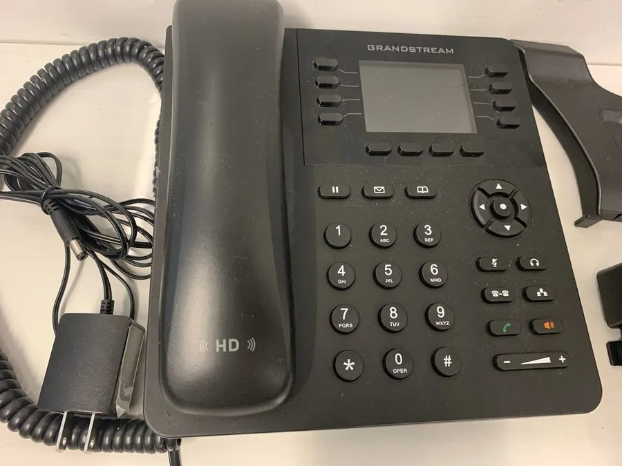 IP-телефон IP Phone 8 Line Enterprise Grandstream GXP2135 with 1 Gig POE Adaptor — фото лота 2