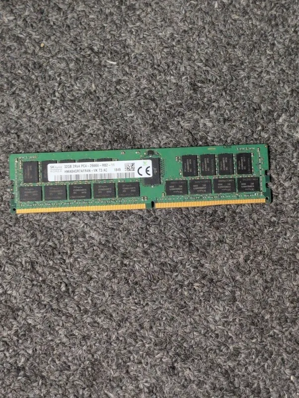 Модуль памяти SKHynix 32GB HMA84GR7AFR4N-VK DDR4 Server RAM PC4-2666V SNPTN78YC/