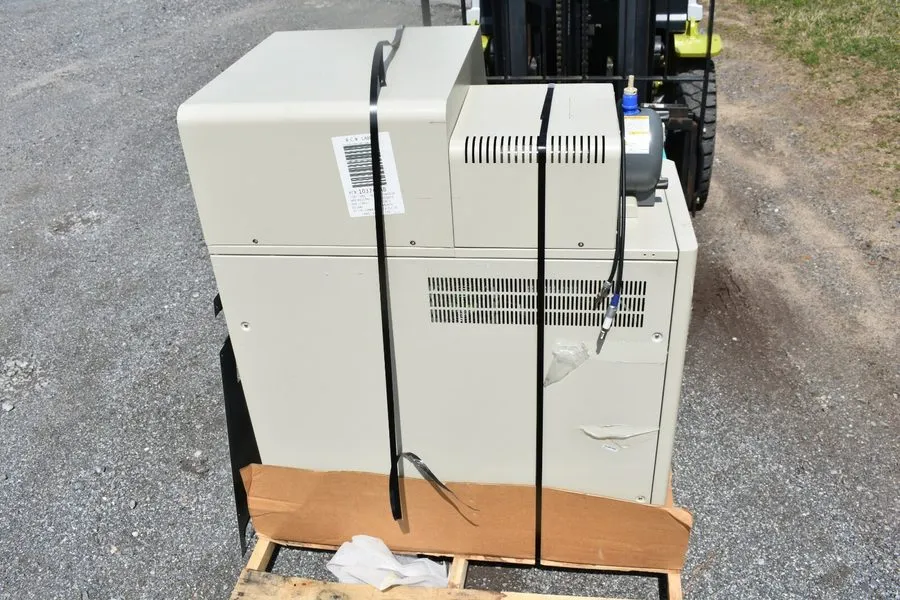 Спектрометр Jeol JMS-T100LC The AccuTOF Mass Spectrometer w/ Ion Source
