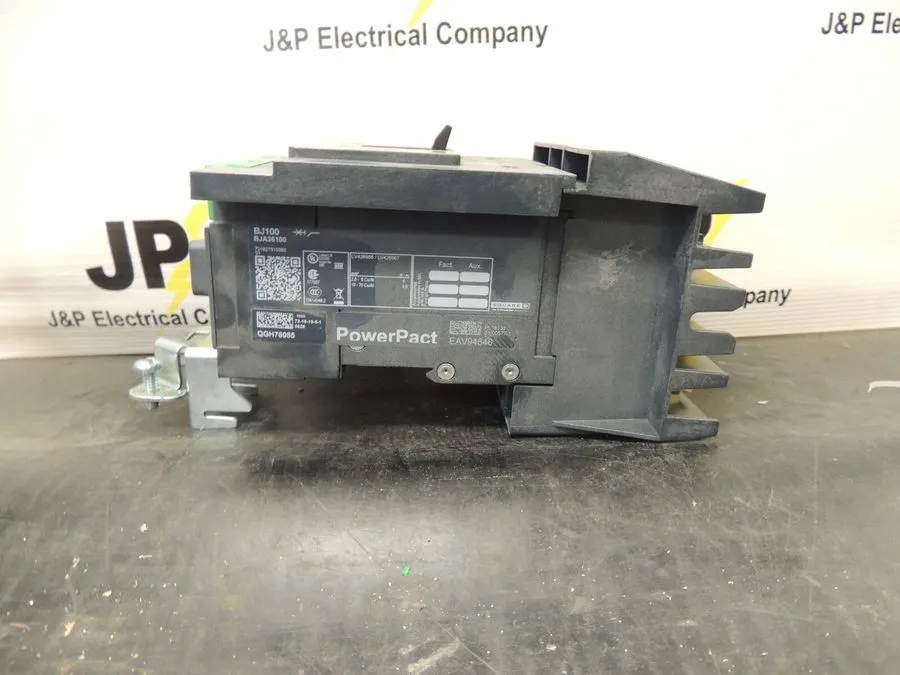 Автоматический выключатель BJA36100 SQUARE D 3 POLE 100 AMP 480V 65KA POWERPACT 