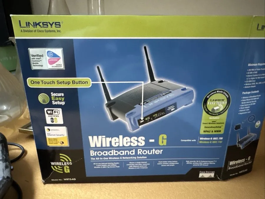 Маршрутизатор LINKSYS WIRELESS -G BROADBAND ROUTER (WRT54G) 2.4 GHz/ 802.11g -4 
