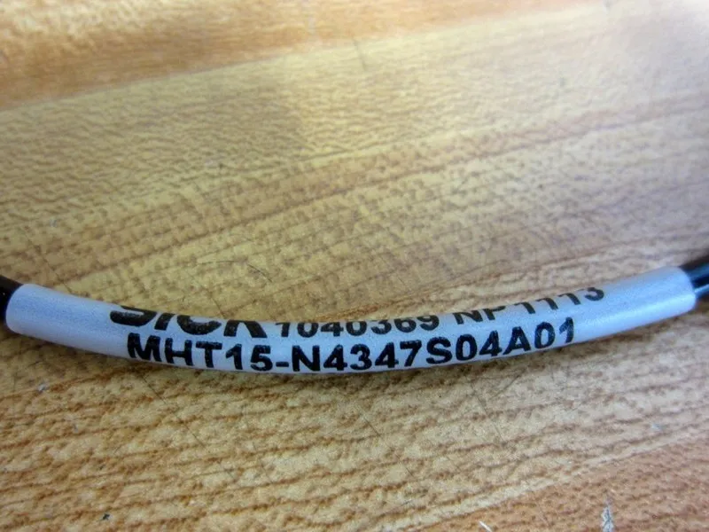 Датчик приближения SICK MHT15-N4347S04A01 Photoelectric Proximity Sensor